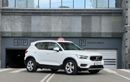 Volvo XC40 I, 2018 год, 2 350 000 рублей, 2 фотография