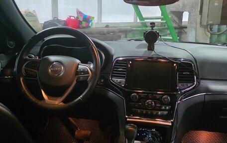 Jeep Grand Cherokee, 2019 год, 3 300 000 рублей, 7 фотография