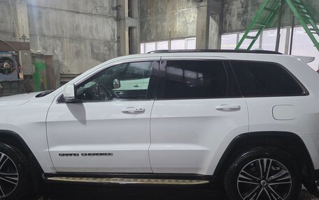 Jeep Grand Cherokee, 2019 год, 3 300 000 рублей, 2 фотография