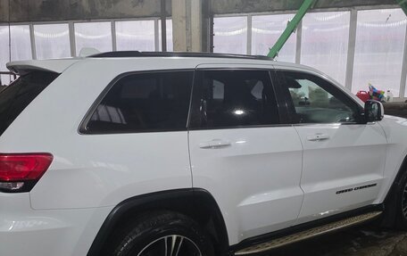 Jeep Grand Cherokee, 2019 год, 3 300 000 рублей, 4 фотография