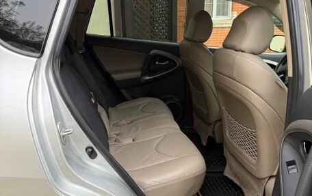 Toyota RAV4, 2007 год, 1 300 000 рублей, 16 фотография