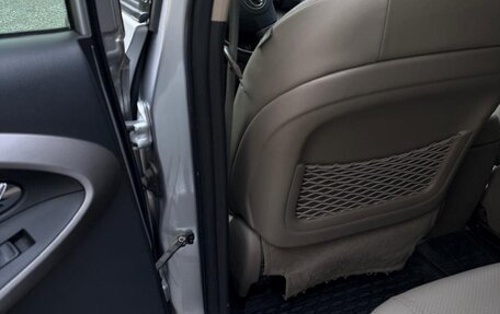 Toyota RAV4, 2007 год, 1 300 000 рублей, 21 фотография