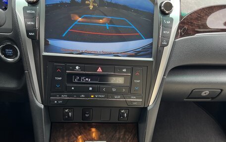 Toyota Camry, 2017 год, 2 750 000 рублей, 3 фотография