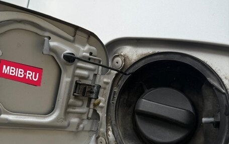 Toyota RAV4, 2007 год, 1 300 000 рублей, 27 фотография