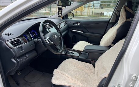 Toyota Camry, 2017 год, 2 750 000 рублей, 5 фотография