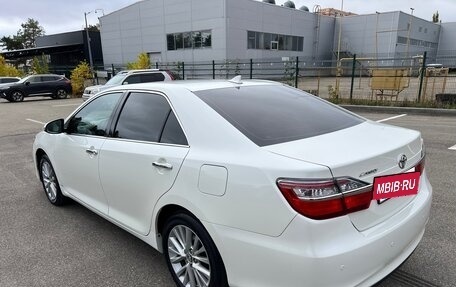 Toyota Camry, 2017 год, 2 750 000 рублей, 9 фотография