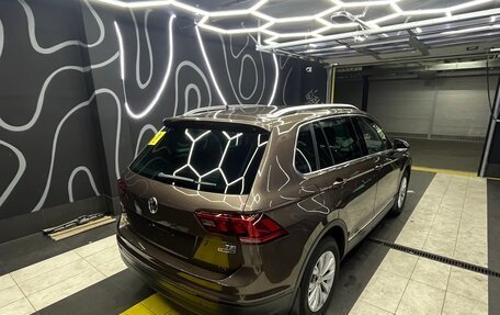 Volkswagen Tiguan II, 2017 год, 2 500 000 рублей, 2 фотография