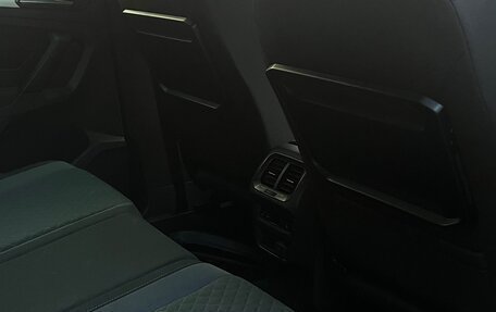 Volkswagen Tiguan II, 2017 год, 2 500 000 рублей, 15 фотография