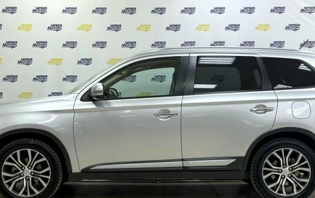 Mitsubishi Outlander III рестайлинг 3, 2015 год, 1 688 235 рублей, 4 фотография