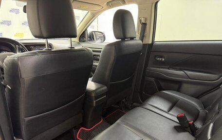 Mitsubishi Outlander III рестайлинг 3, 2015 год, 1 688 235 рублей, 19 фотография