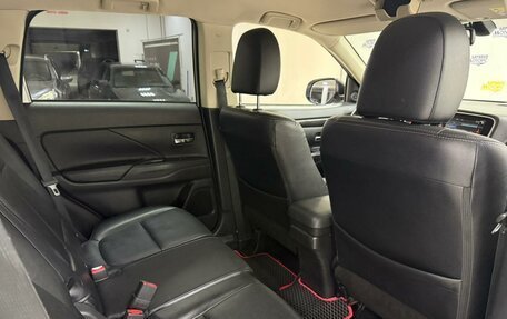 Mitsubishi Outlander III рестайлинг 3, 2015 год, 1 688 235 рублей, 22 фотография