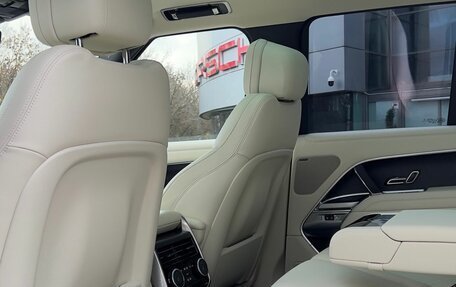 Land Rover Range Rover IV рестайлинг, 2022 год, 19 800 000 рублей, 13 фотография