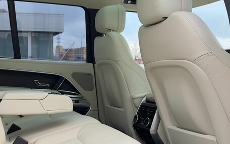 Land Rover Range Rover IV рестайлинг, 2022 год, 19 800 000 рублей, 14 фотография