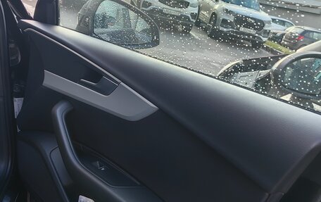 Audi A4, 2017 год, 1 670 000 рублей, 13 фотография