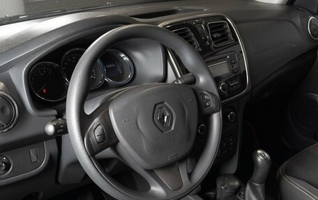 Renault Logan II, 2014 год, 573 100 рублей, 3 фотография