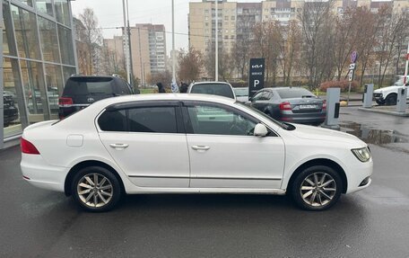 Skoda Superb III рестайлинг, 2014 год, 999 000 рублей, 4 фотография