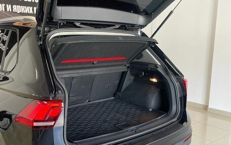 Volkswagen Tiguan II, 2018 год, 2 199 000 рублей, 7 фотография