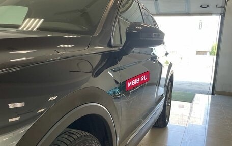 Volkswagen Tiguan II, 2018 год, 2 199 000 рублей, 24 фотография