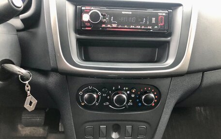 Renault Logan II, 2015 год, 729 000 рублей, 13 фотография