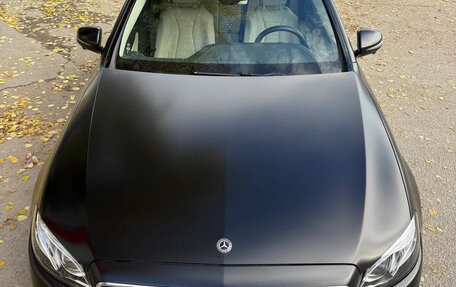 Mercedes-Benz E-Класс, 2020 год, 3 810 000 рублей, 1 фотография