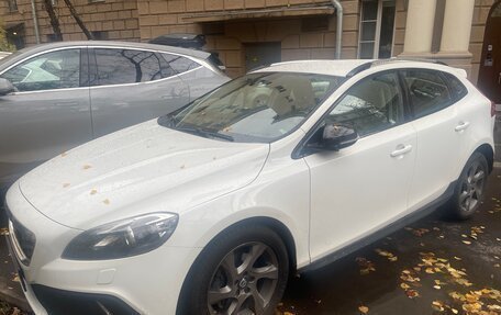 Volvo V40 II рестайлинг, 2014 год, 1 700 000 рублей, 1 фотография