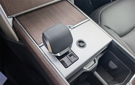 Land Rover Range Rover IV рестайлинг, 2025 год, 15 550 000 рублей, 6 фотография