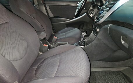 Hyundai Solaris II рестайлинг, 2015 год, 997 000 рублей, 12 фотография