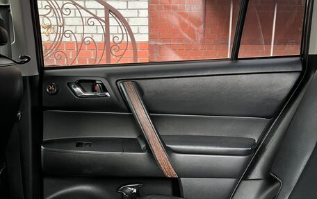 Toyota Highlander III, 2012 год, 2 990 000 рублей, 16 фотография