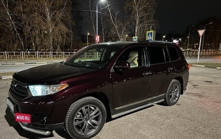 Toyota Highlander III, 2012 год, 2 990 000 рублей, 10 фотография