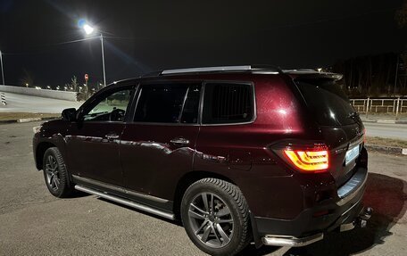 Toyota Highlander III, 2012 год, 2 990 000 рублей, 8 фотография