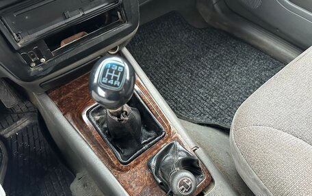 KIA Sportage IV рестайлинг, 2005 год, 300 000 рублей, 5 фотография