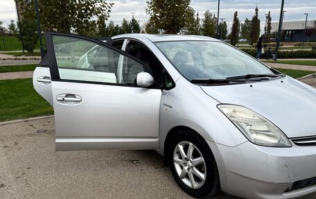 Toyota Prius, 2008 год, 840 000 рублей, 2 фотография