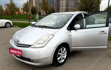 Toyota Prius, 2008 год, 840 000 рублей, 3 фотография
