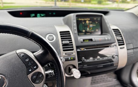 Toyota Prius, 2008 год, 840 000 рублей, 18 фотография