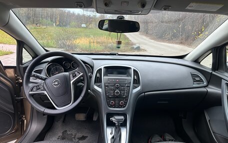 Opel Astra J, 2013 год, 970 000 рублей, 5 фотография