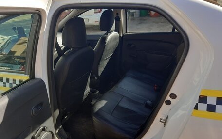 Renault Logan II, 2020 год, 400 000 рублей, 9 фотография