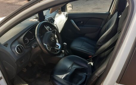 Renault Logan II, 2020 год, 400 000 рублей, 6 фотография