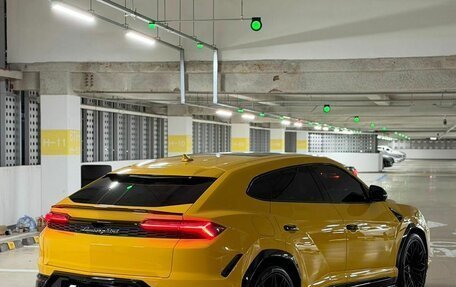 Lamborghini Urus I, 2025 год, 39 000 000 рублей, 4 фотография