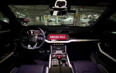 Lamborghini Urus I, 2025 год, 39 000 000 рублей, 26 фотография