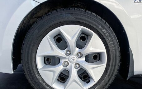 Hyundai Solaris II рестайлинг, 2015 год, 980 000 рублей, 16 фотография