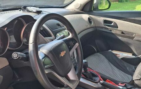 Chevrolet Cruze II, 2013 год, 550 000 рублей, 8 фотография