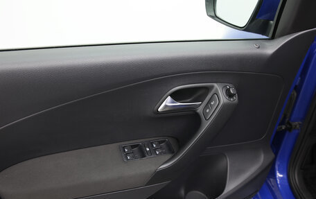 Volkswagen Polo VI (EU Market), 2011 год, 590 000 рублей, 12 фотография