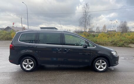 Volkswagen Sharan II, 2017 год, 2 350 000 рублей, 7 фотография