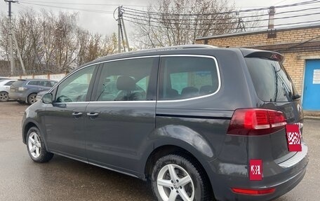 Volkswagen Sharan II, 2017 год, 2 350 000 рублей, 6 фотография