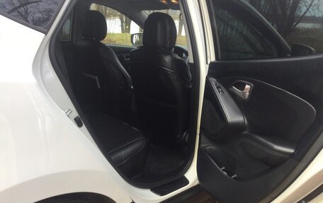 Hyundai ix35 I рестайлинг, 2012 год, 1 100 000 рублей, 9 фотография