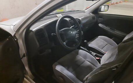 Toyota Avensis III рестайлинг, 1999 год, 398 000 рублей, 5 фотография