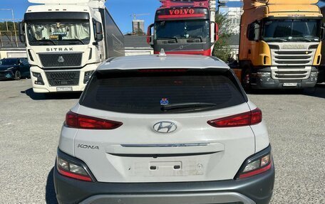 Hyundai Kona I, 2022 год, 1 975 000 рублей, 6 фотография