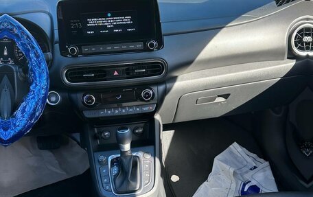 Hyundai Kona I, 2022 год, 1 975 000 рублей, 8 фотография