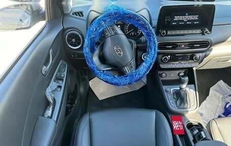 Hyundai Kona I, 2022 год, 1 975 000 рублей, 10 фотография