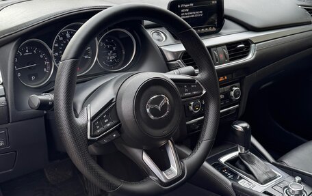 Mazda 6, 2017 год, 1 890 000 рублей, 11 фотография